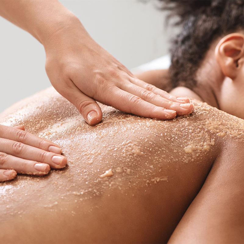 Spa treatment at Grand Hotel Binz on Rügen with exfoliating scrub and skin care